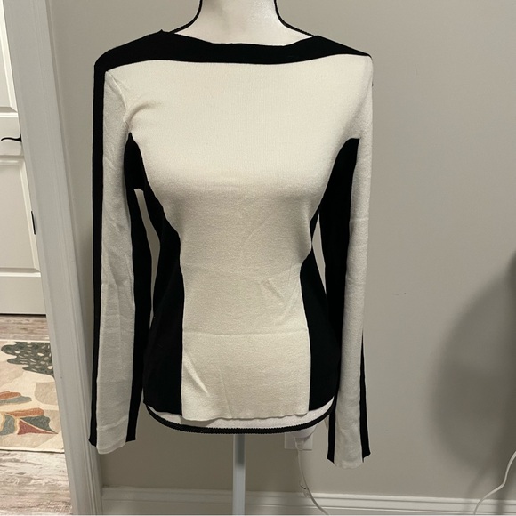Chic Women's Black and White Top - Picture 1 of 8